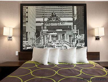 Super 8 Bronx Hotel New York Exterior photo
