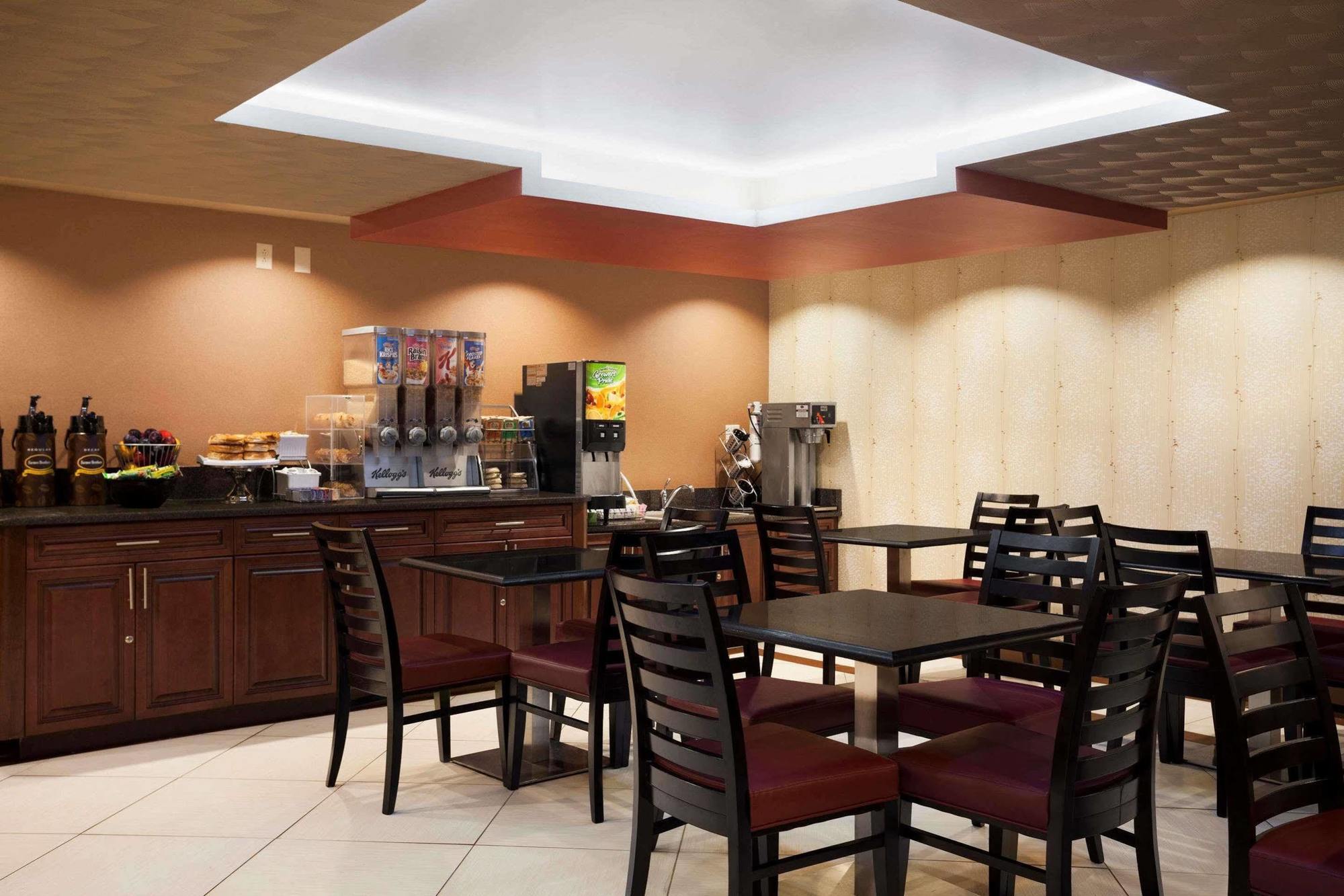 Super 8 Bronx Hotel New York Exterior photo